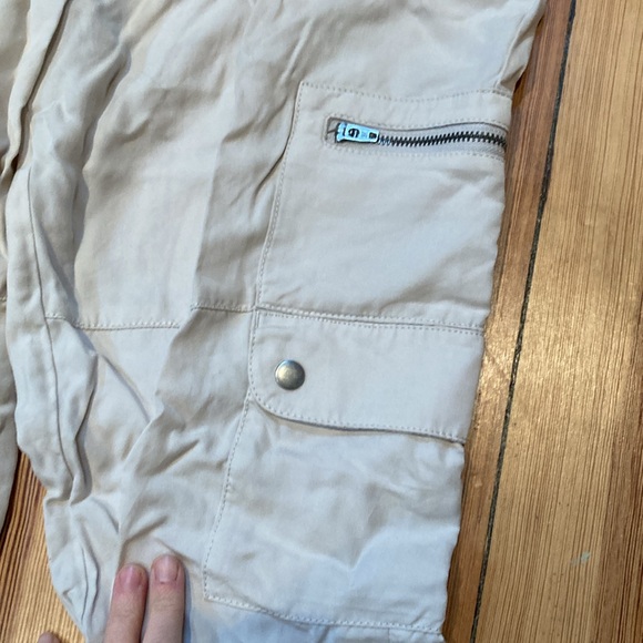 Petite cargo joggers by Banana Republic - Picture 2 of 3